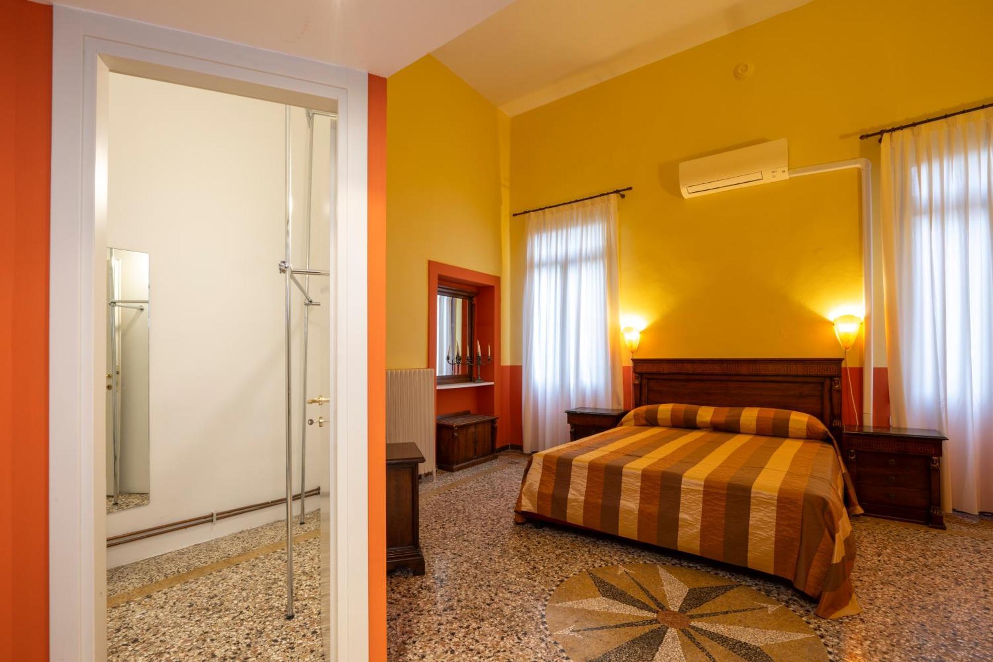 Savoia E Jolanda Apartments Benátky Exteriér fotografie
